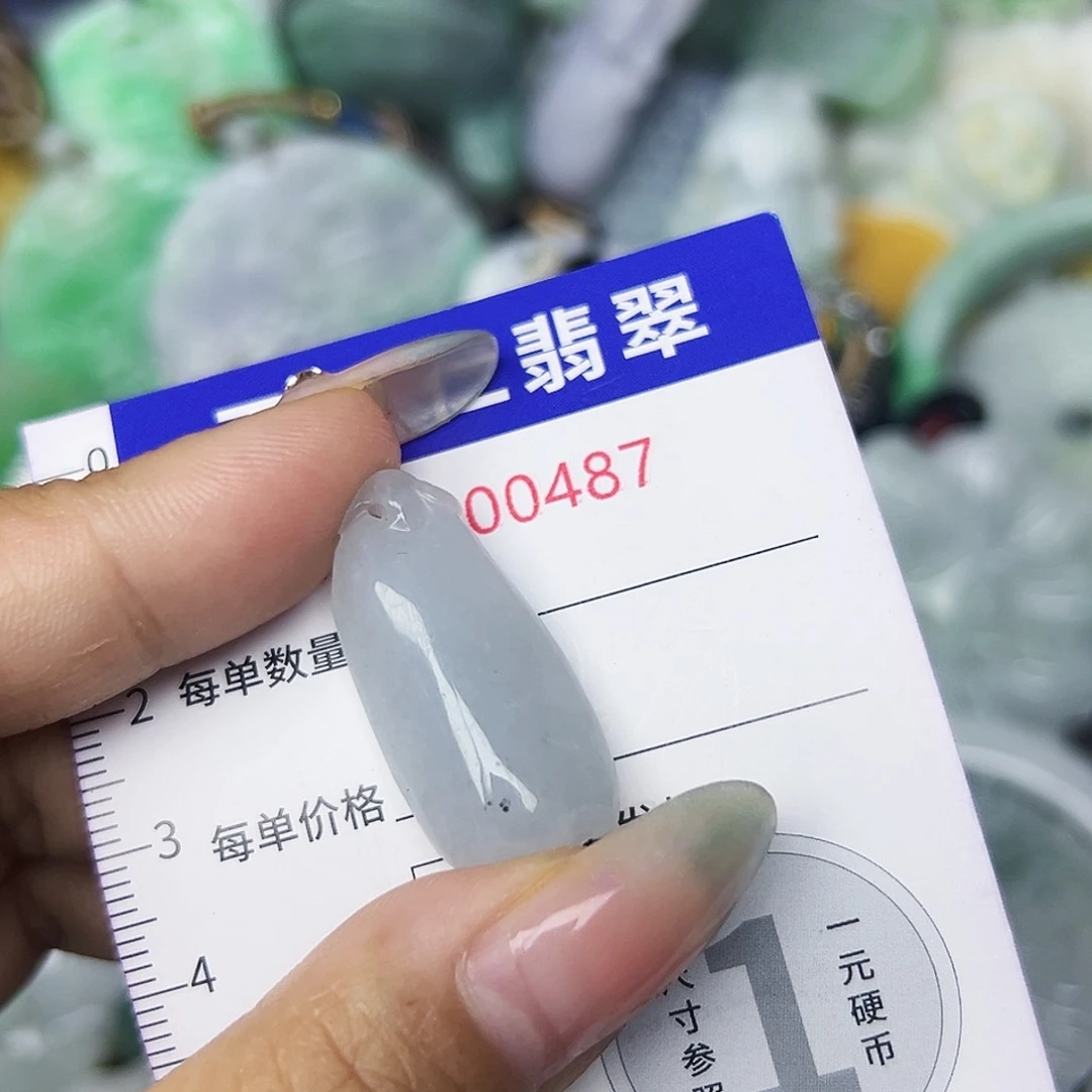 翡翠未镶嵌颈饰111