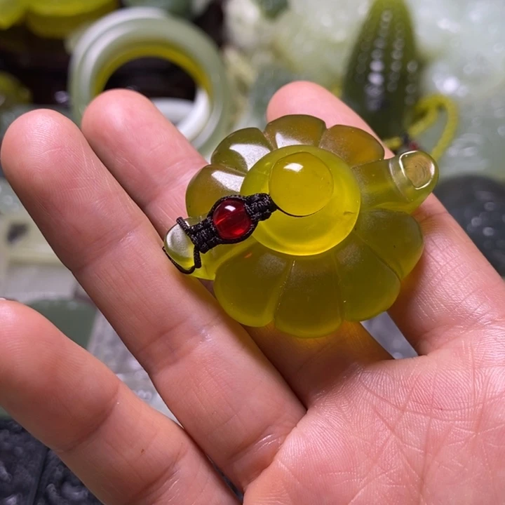 岫玉未镶嵌岫玉颈饰