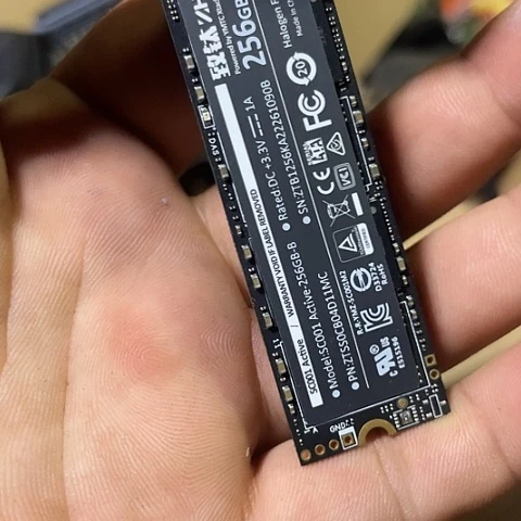 潘***斌256g固态台式机用电脑用