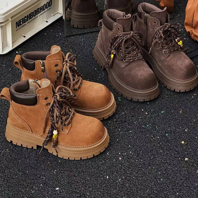 潘潘大码女鞋40-43码单里马丁靴636736