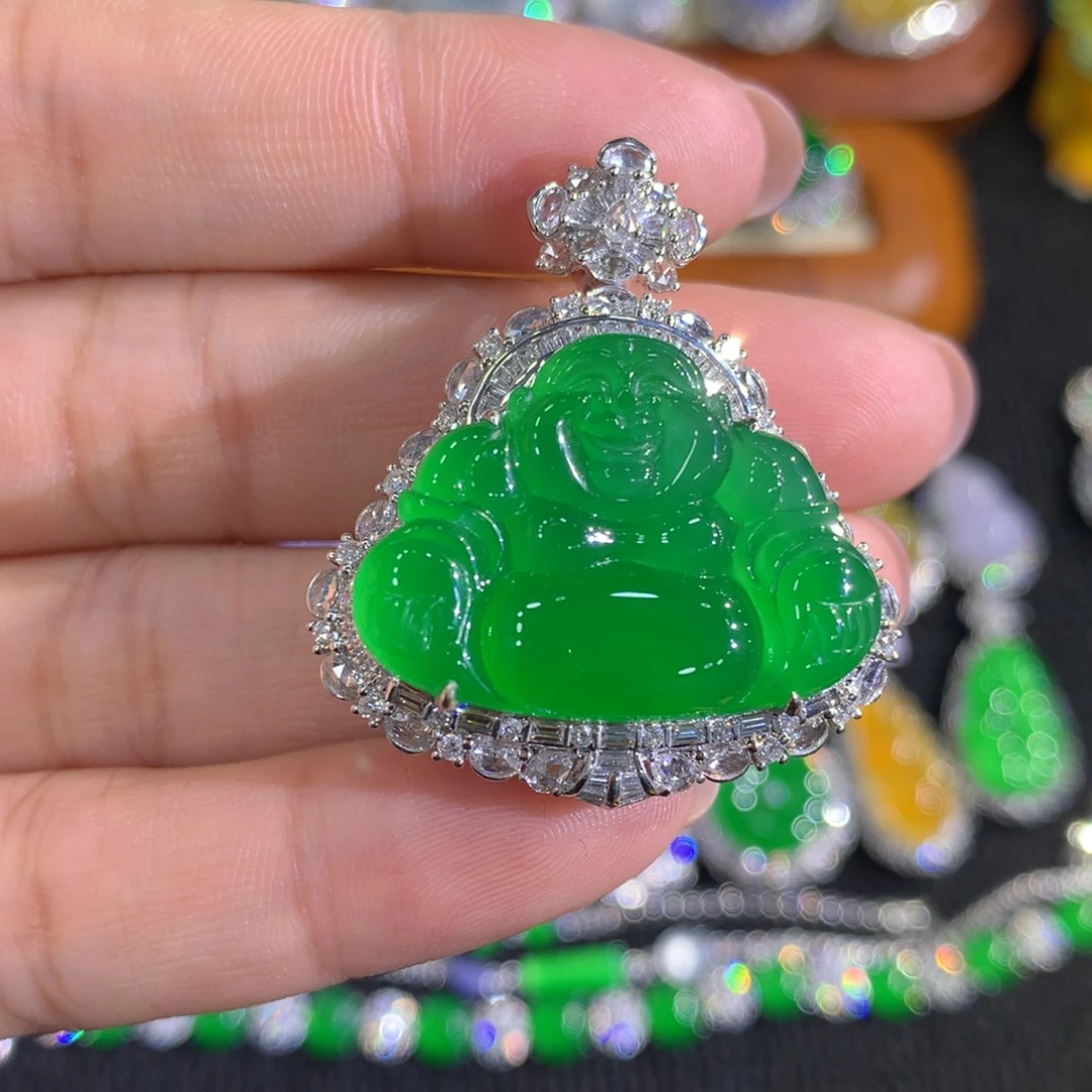 S****翡翠18K金镶嵌颈饰定金