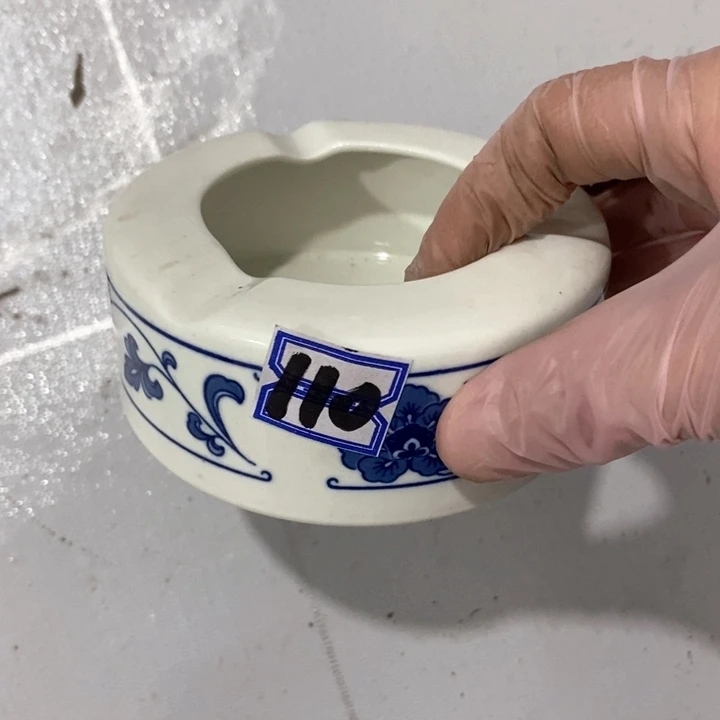 瓷片四厂青花翡翠瓷烟灰缸