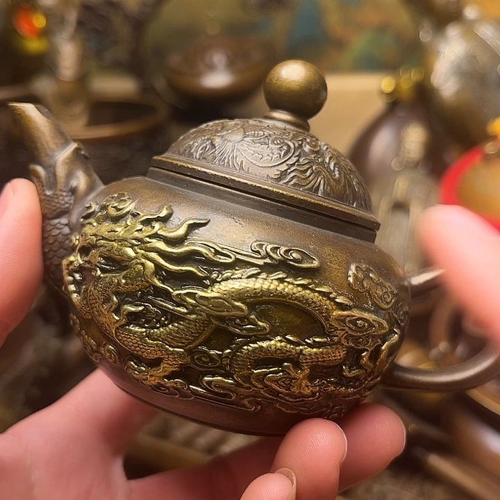 精美铜器批发档口