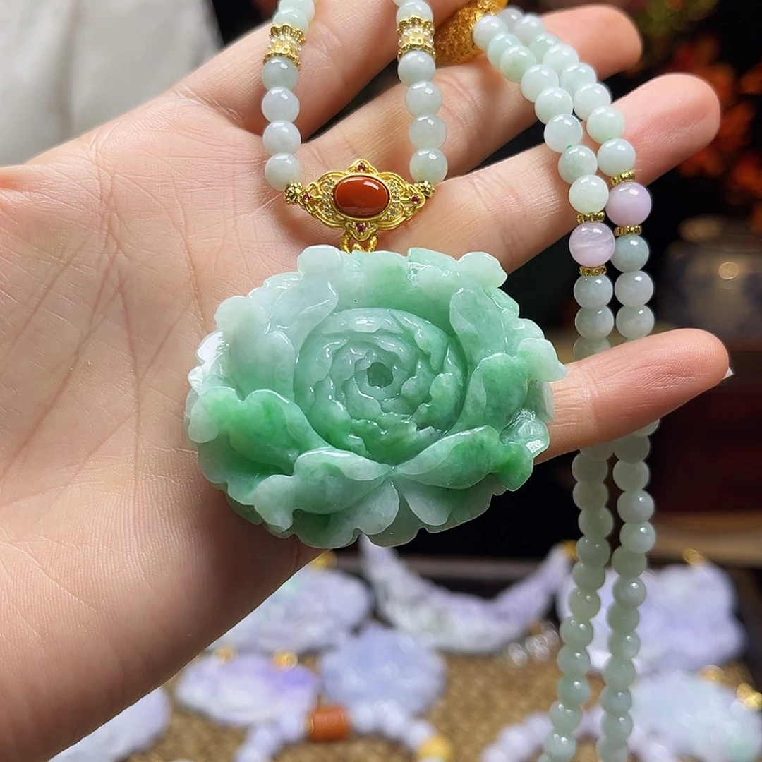 翡翠颈饰未镶嵌天然翡翠