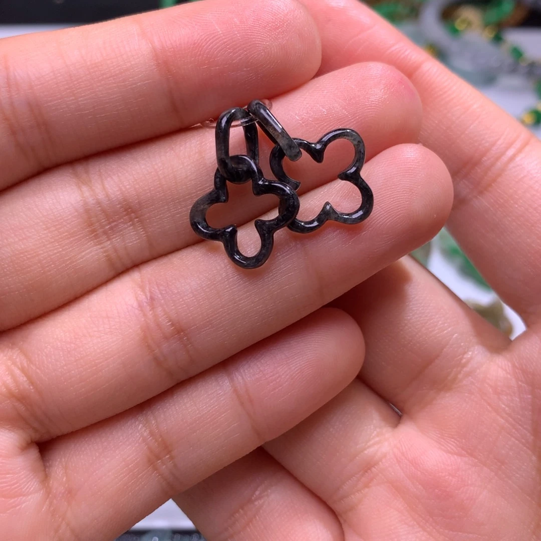 定制翡翠未镶嵌四叶草