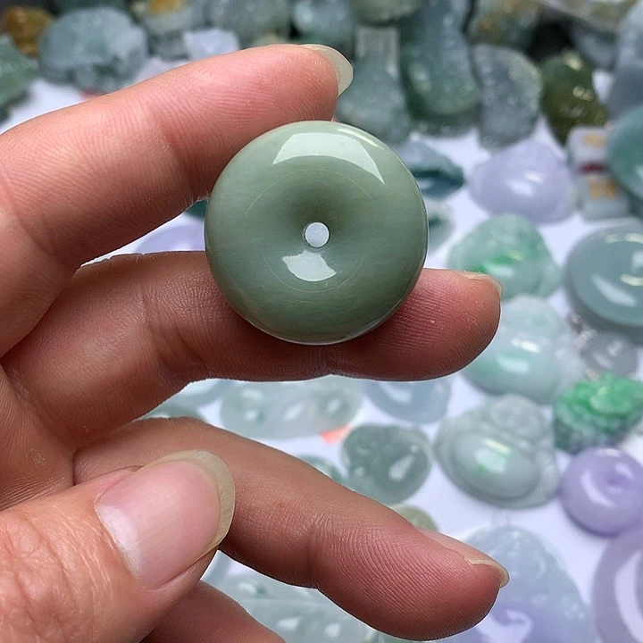 翡翠未镶嵌颈饰天然翡翠