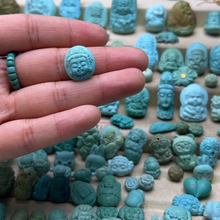 未镶嵌绿松石颈饰