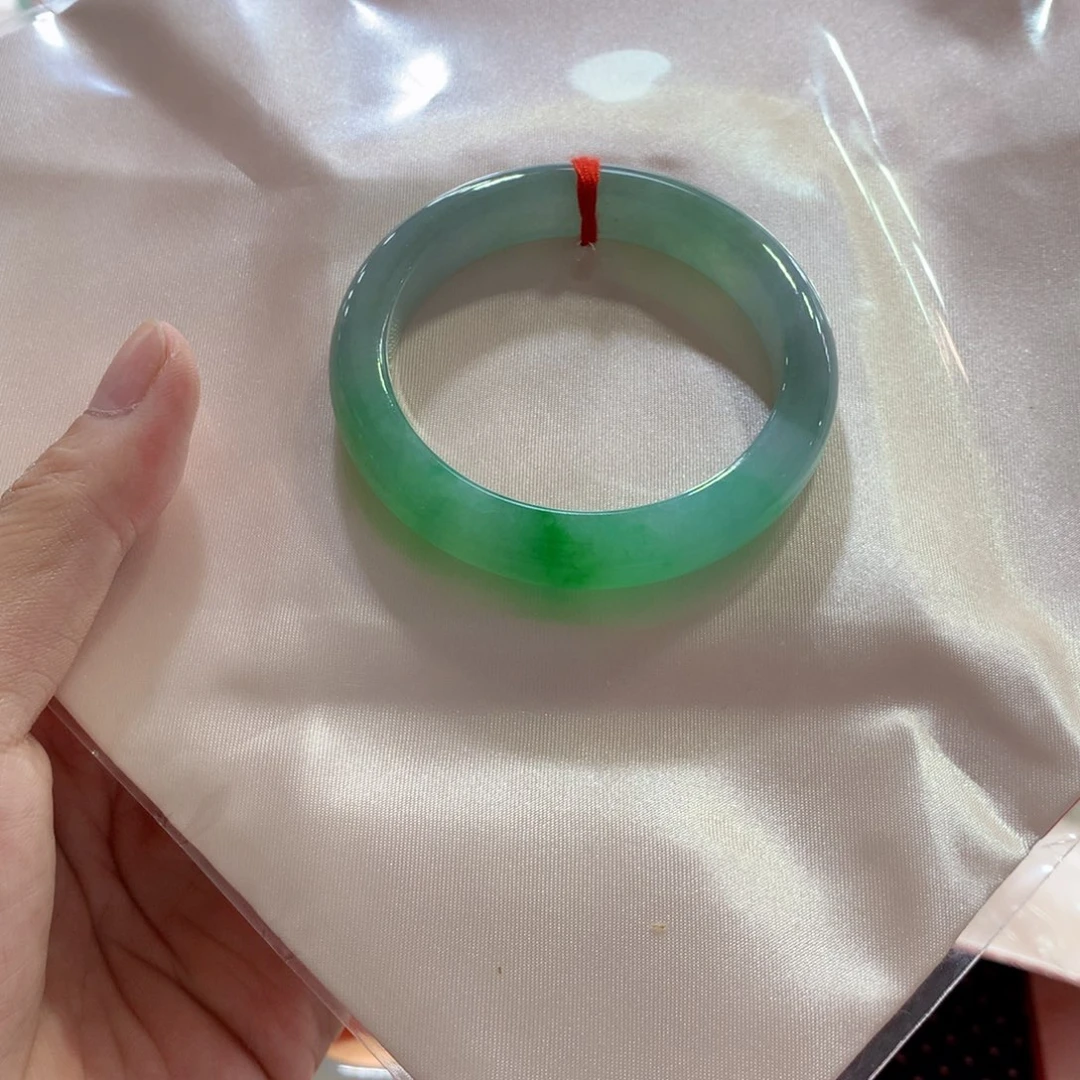 未镶嵌手镯翡翠翡翠手镯
