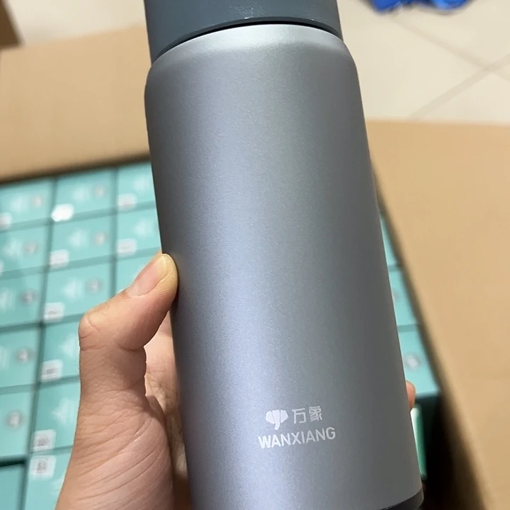 万象d21A蓝保温杯➕杯套400蓝色