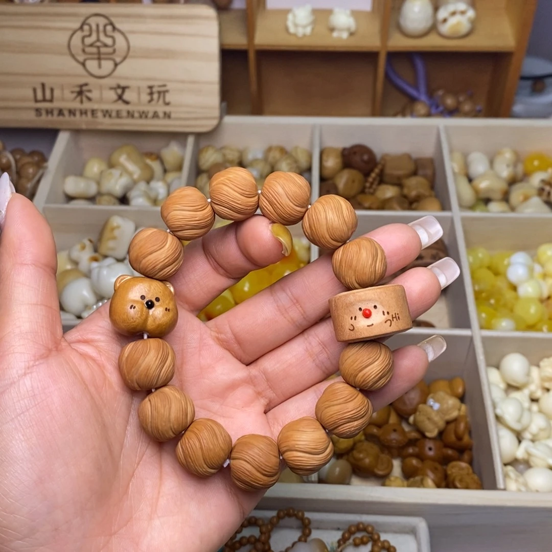 猴头核桃吊坠15搭配卷卷酥手串