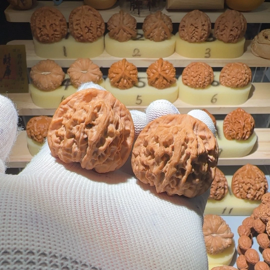 文玩核桃吊坠8号41天地