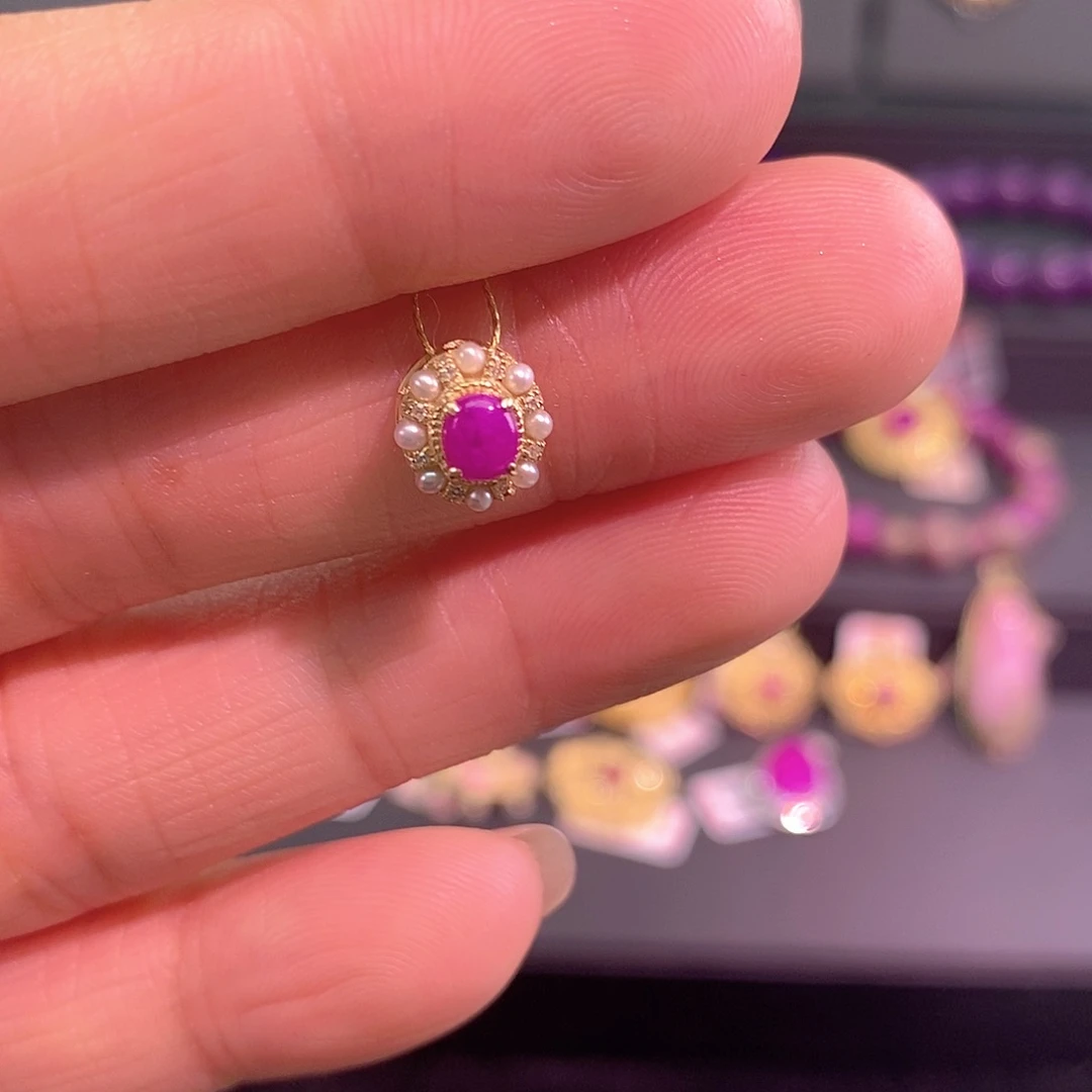 18K金镶嵌苏纪石（舒俱来）吊坠(不含链)