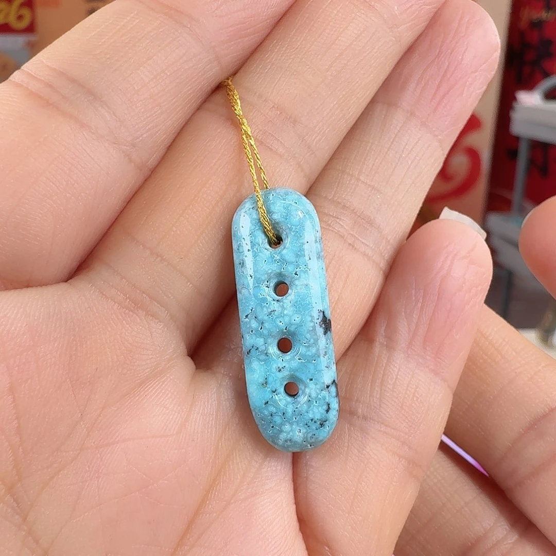 杨***刘绿松石未镶嵌珠宝奇石