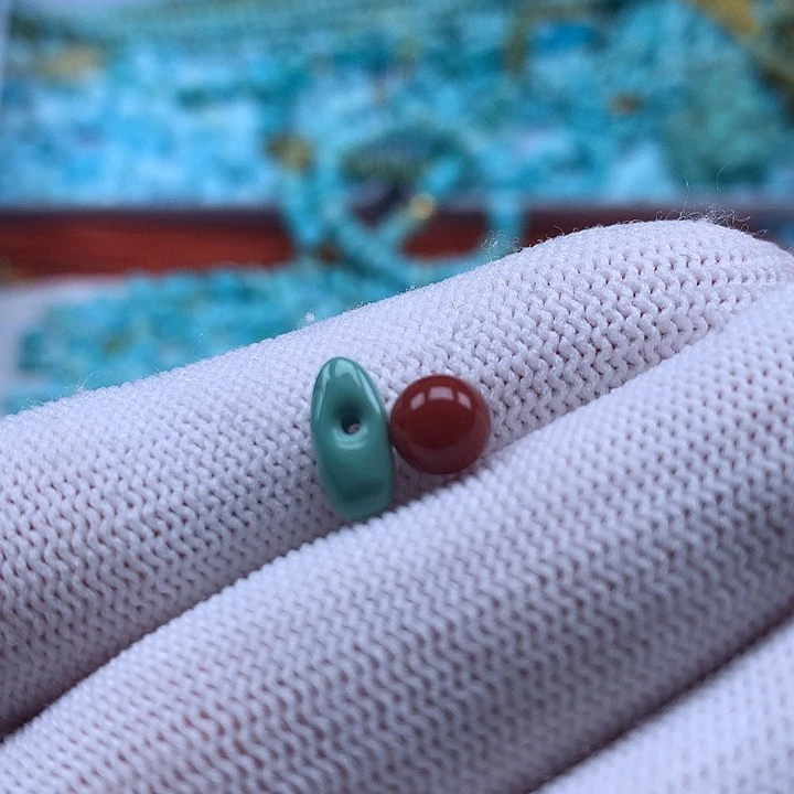 南红玛瑙未镶嵌珠宝奇石