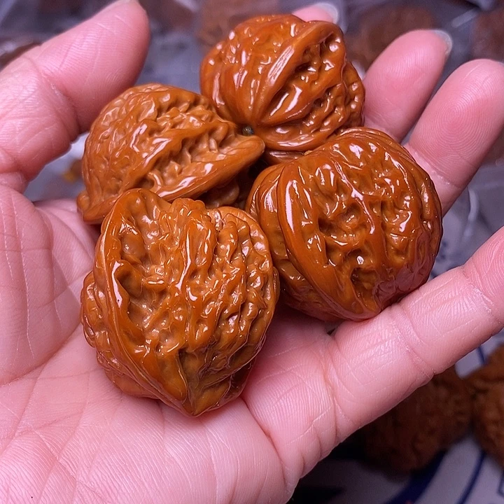 钢***家文玩核桃吊坠磨盘