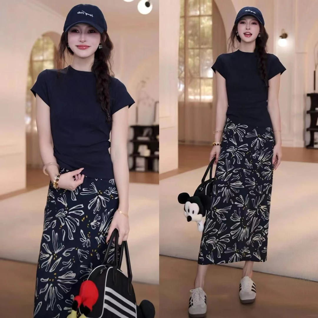 洋气衣服女2025夏季减龄显瘦短袖T恤上衣百搭大花半身裙气质套装