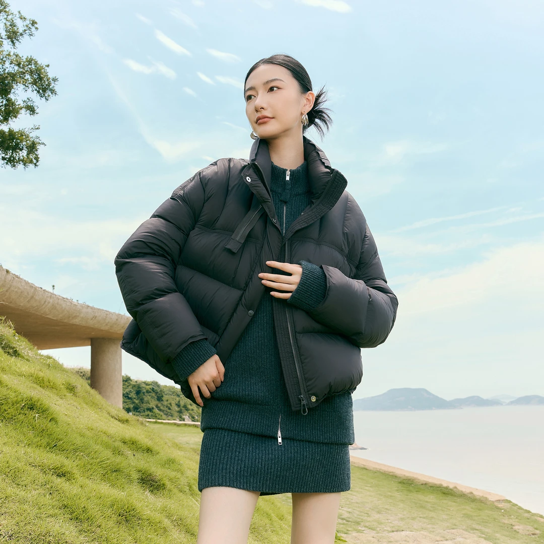 【苏宁专享】千浪依族  宽松立领奶油泡芙轻盈羽绒外套868009