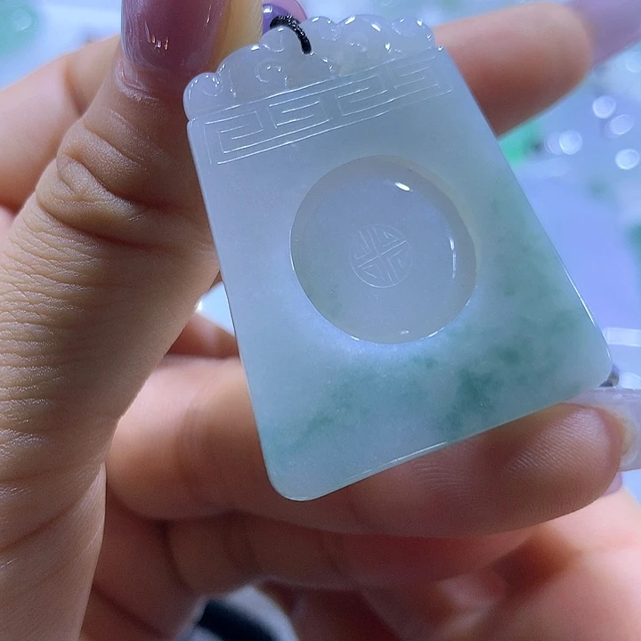 翡翠未镶嵌颈饰天然翡翠A货吊坠