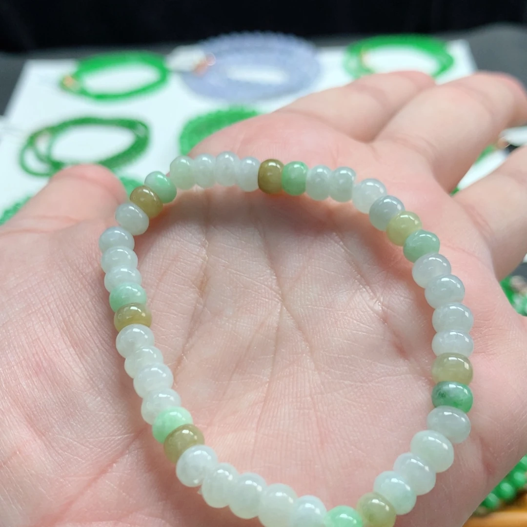 翡翠未镶嵌手链翡翠