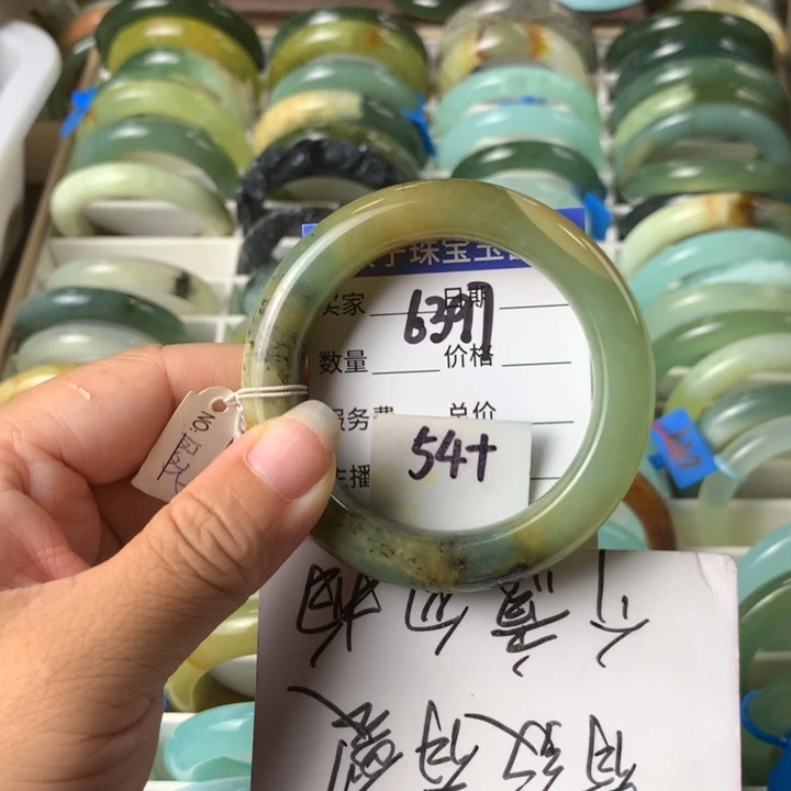 未镶嵌蛇纹石玉手镯6397