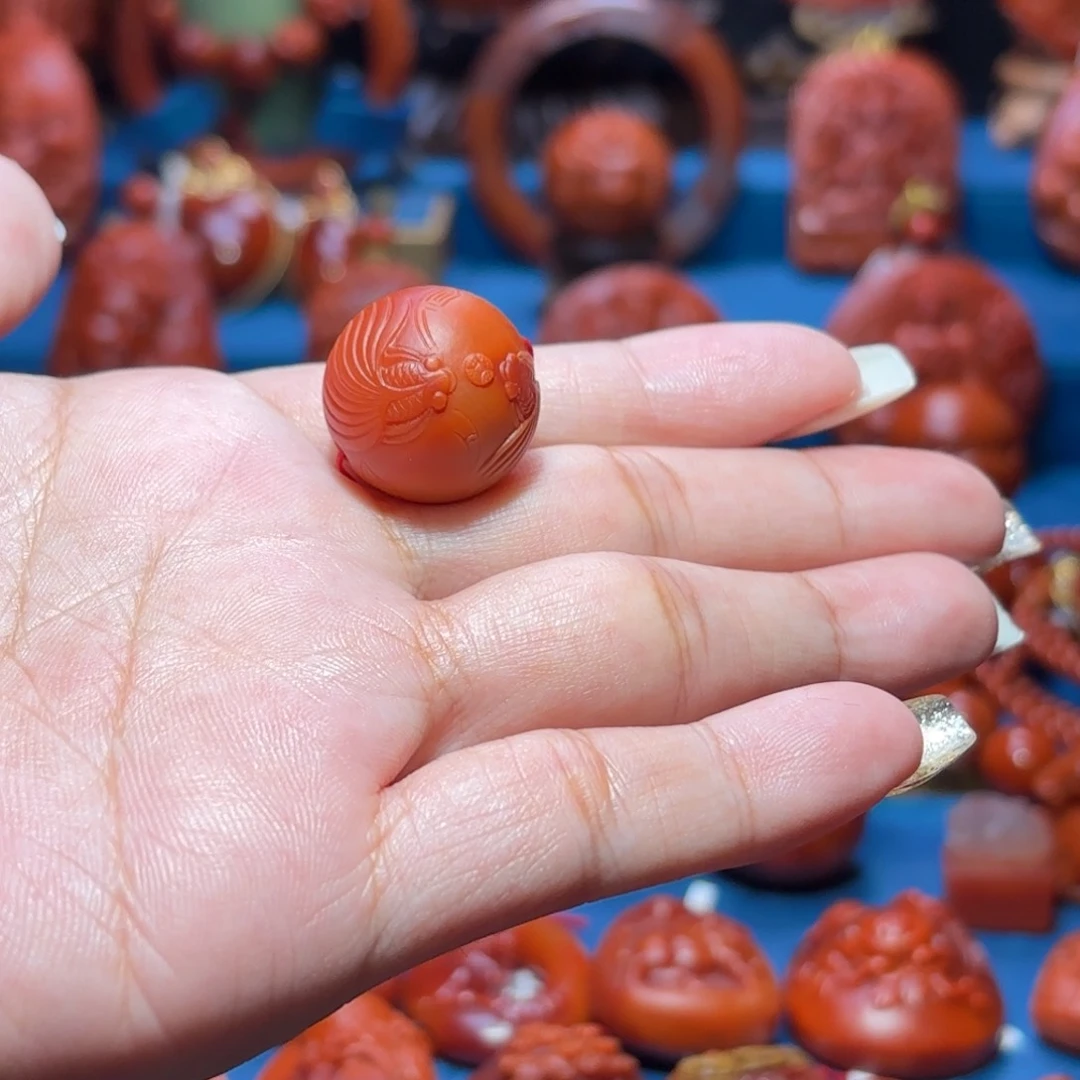 未镶嵌雕刻南红玛瑙不*?