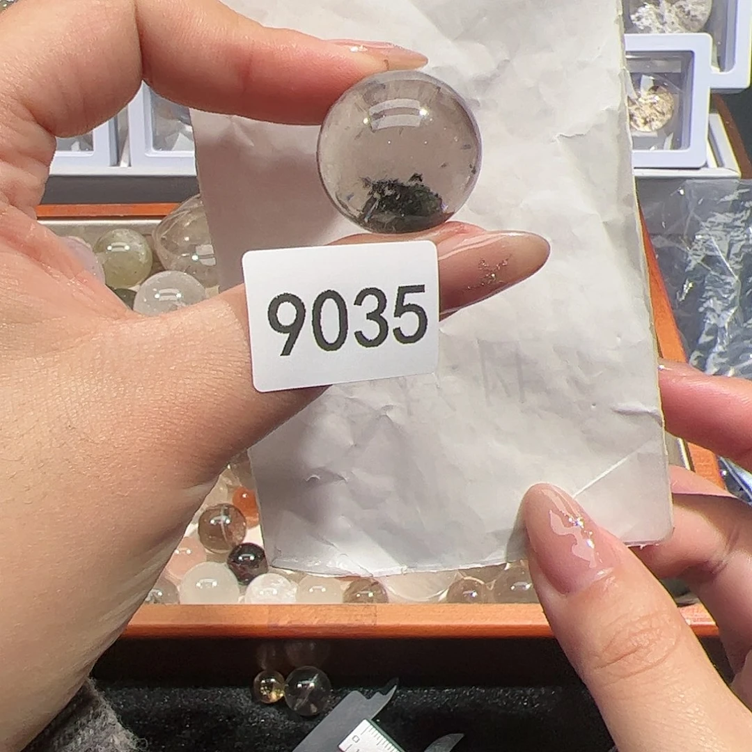 未镶嵌水晶大型摆件（非配饰）