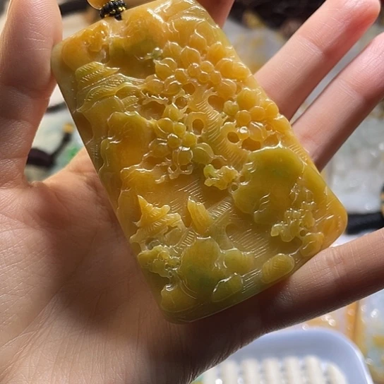 阿***气翡翠未镶嵌吊坠(不含链)