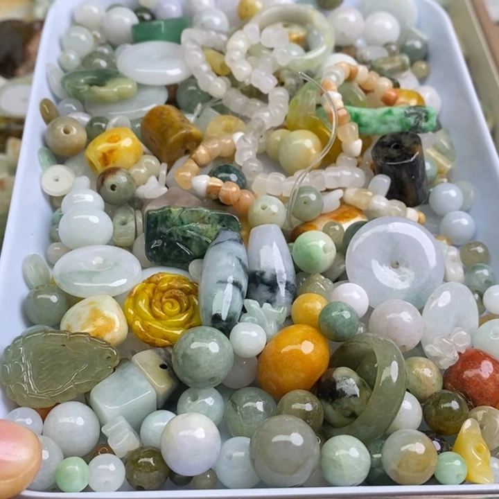 伤***一翡翠未镶嵌颈饰天然翡翠048