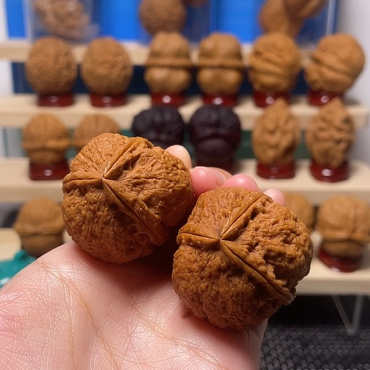 文玩核桃吊坠铁锤三棱39号