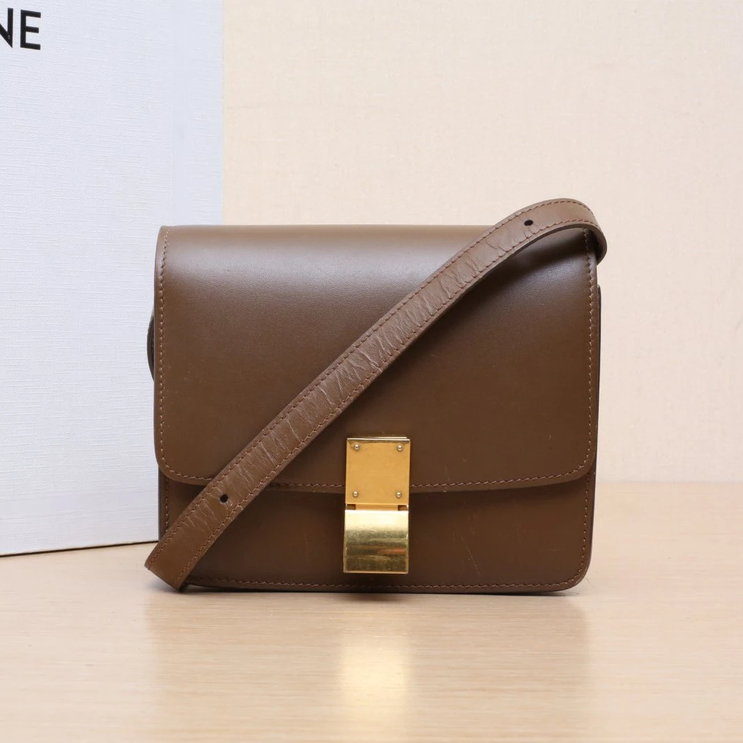 95新 Celine/思琳 【娇活动】Classic Box 驼色 皮革C 金扣992860