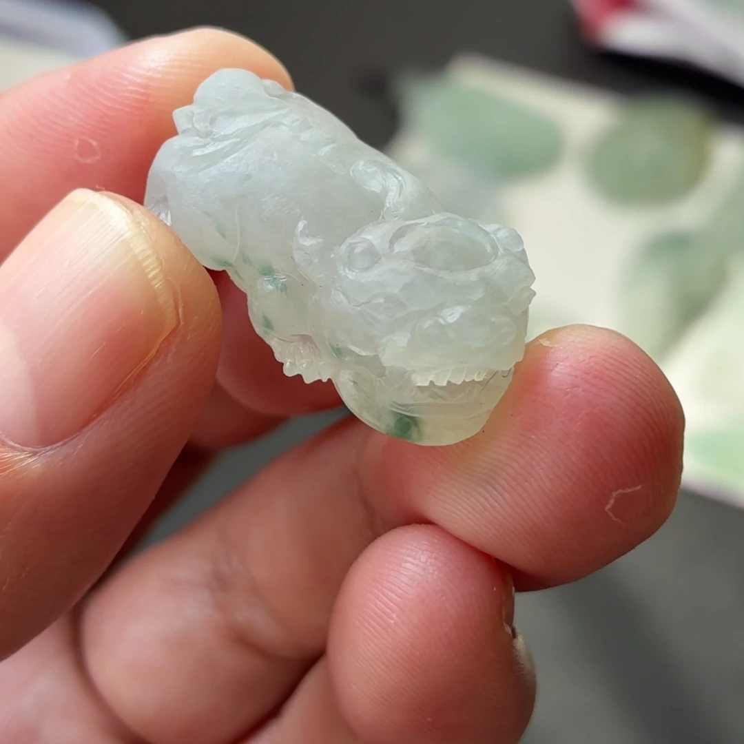 定制翡翠未镶嵌皮休