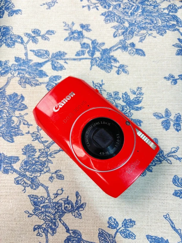 95新 Canon/佳能 ixus300闭眼入氛围冷白1000w像素配件齐全
