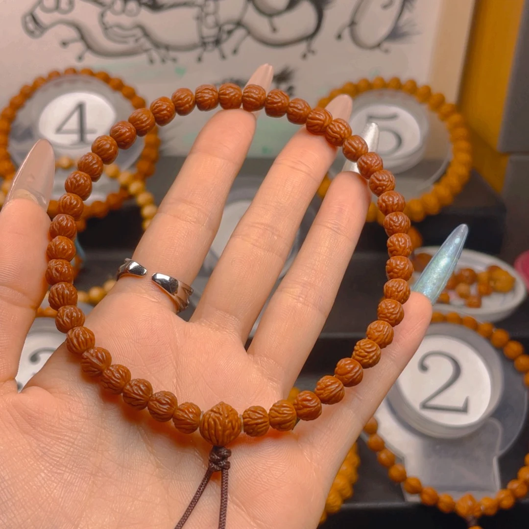 晚***意吊坠桃核0.777777777777