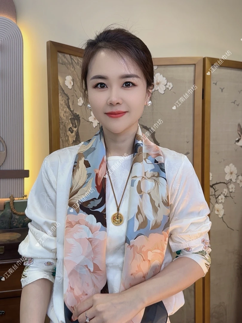 【新粉福利】丽景缎90*90方巾高档气质百搭丝巾夏季-花仙