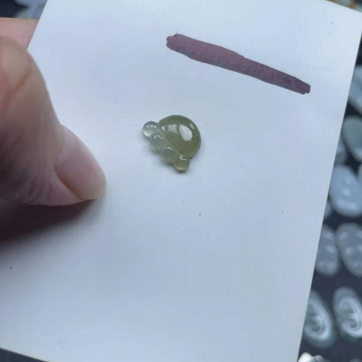 翡翠未镶嵌颈饰福利