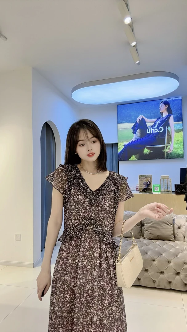 C.crlu可路莎 荷叶边印花连衣裙 25夏新款