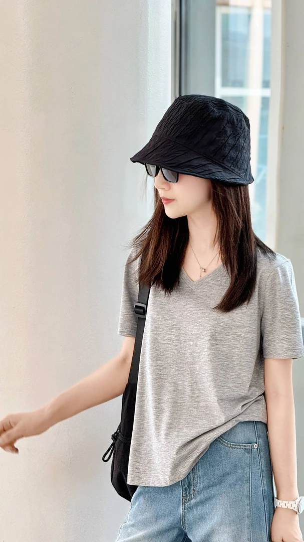 Y.M | 锁骨引力 天丝棉 显瘦轻盈感 设计款简约高级V领短袖1316