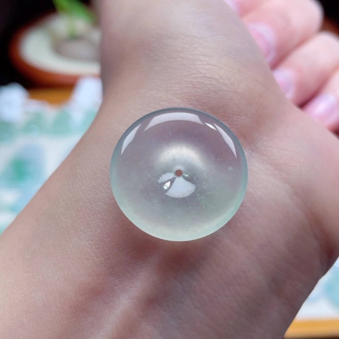 翡翠颈饰未镶嵌扣子