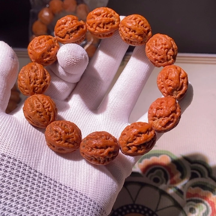 文玩核桃手串……36