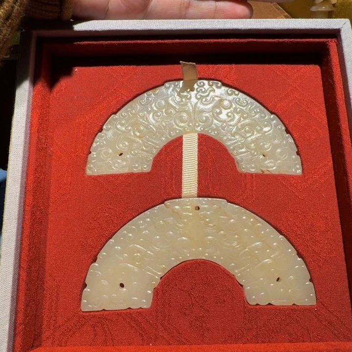 婵***儿和田玉未镶嵌颈饰