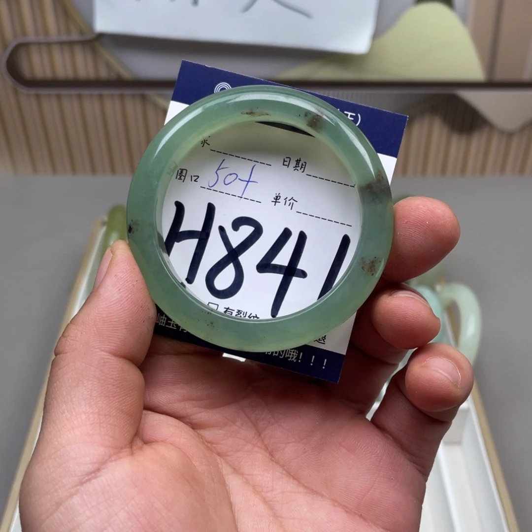 岫玉手镯手镯未镶嵌