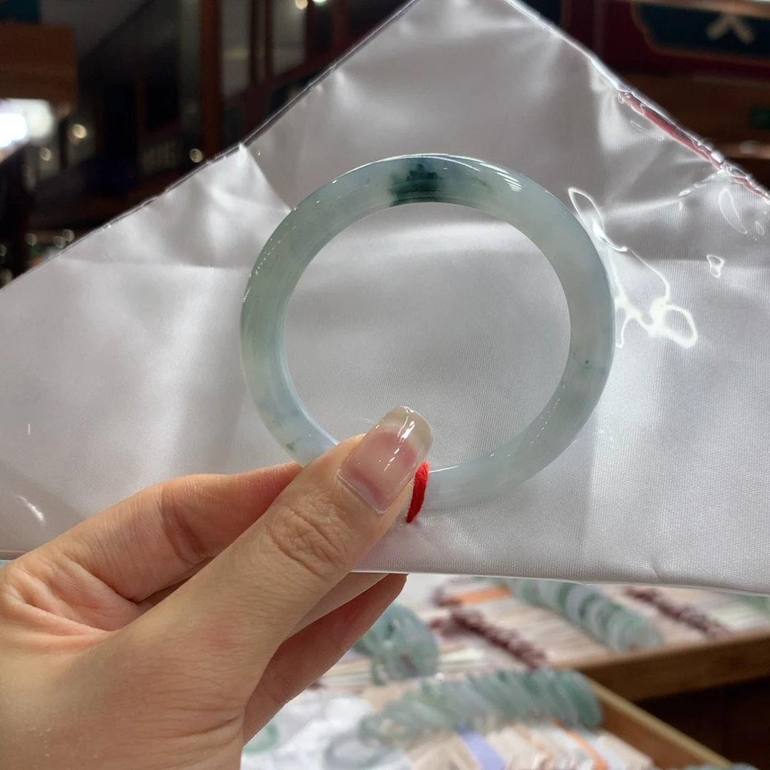 翡翠手镯未镶嵌买断