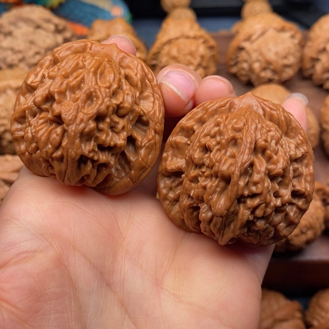 文玩核桃吊坠41全品，粗筋虎头