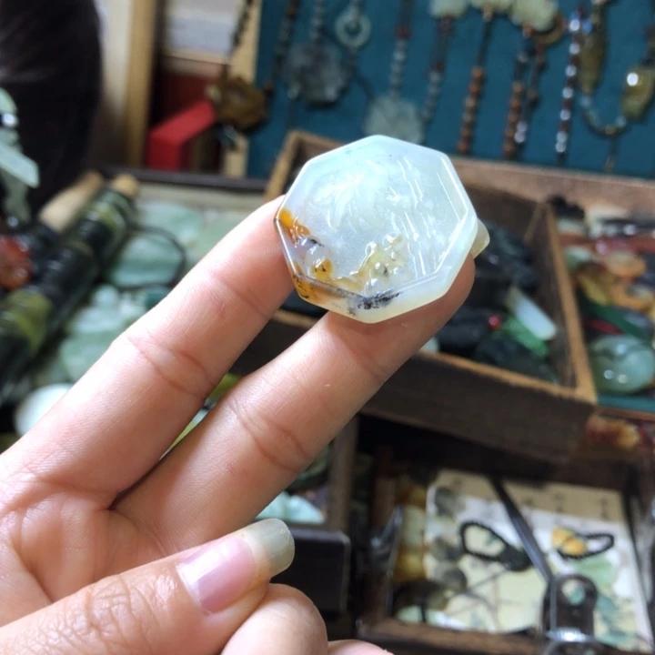 岫玉未镶嵌岫玉挂件