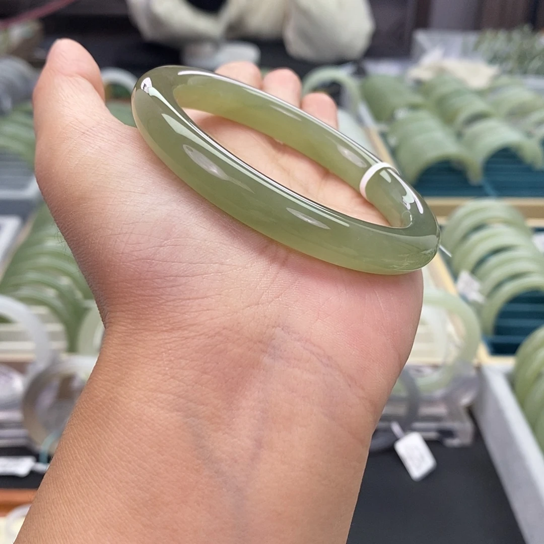 和田玉未镶嵌珠宝奇石和田玉手镯57