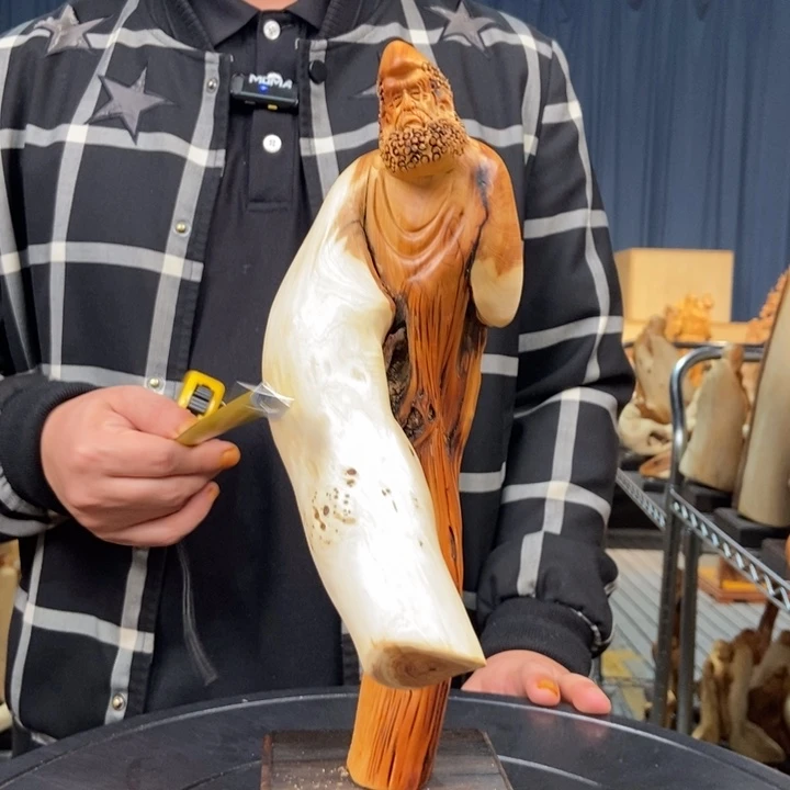 柏木（崖柏）随型摆件