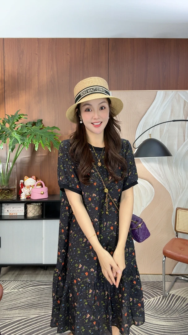 杨升服饰【河中莲】夏季圆领显瘦减龄宽松遮肚桑蚕丝女装连衣裙
