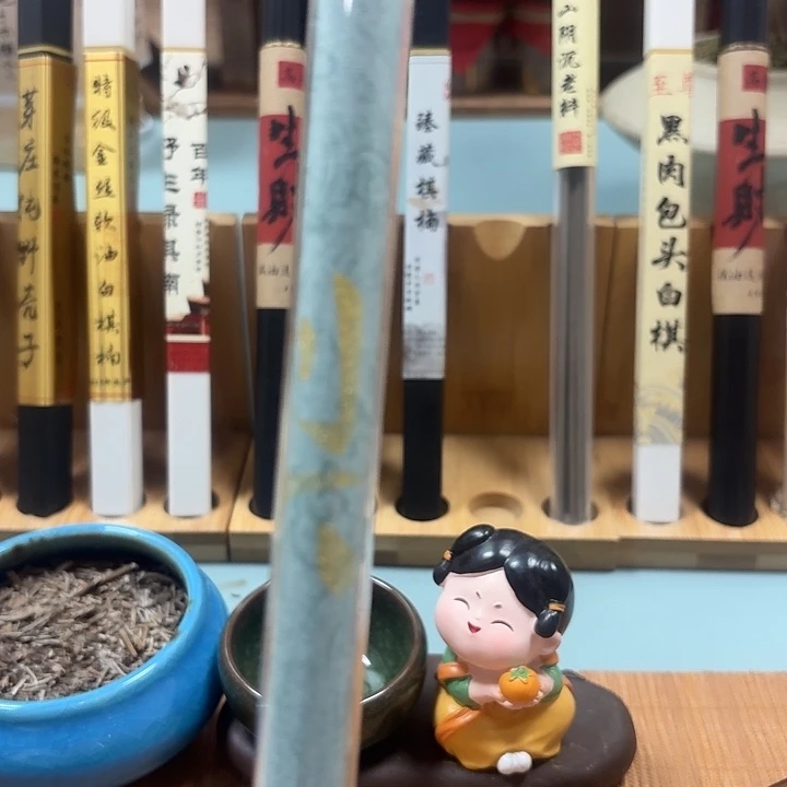 瓷片一颗10克。。。。。。。