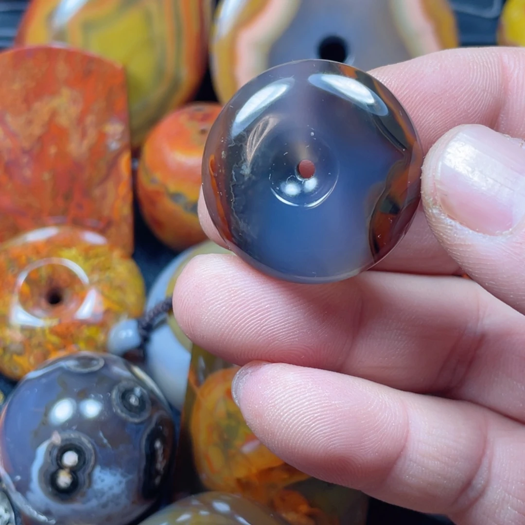 开***子玛瑙/玉髓未镶嵌颈饰