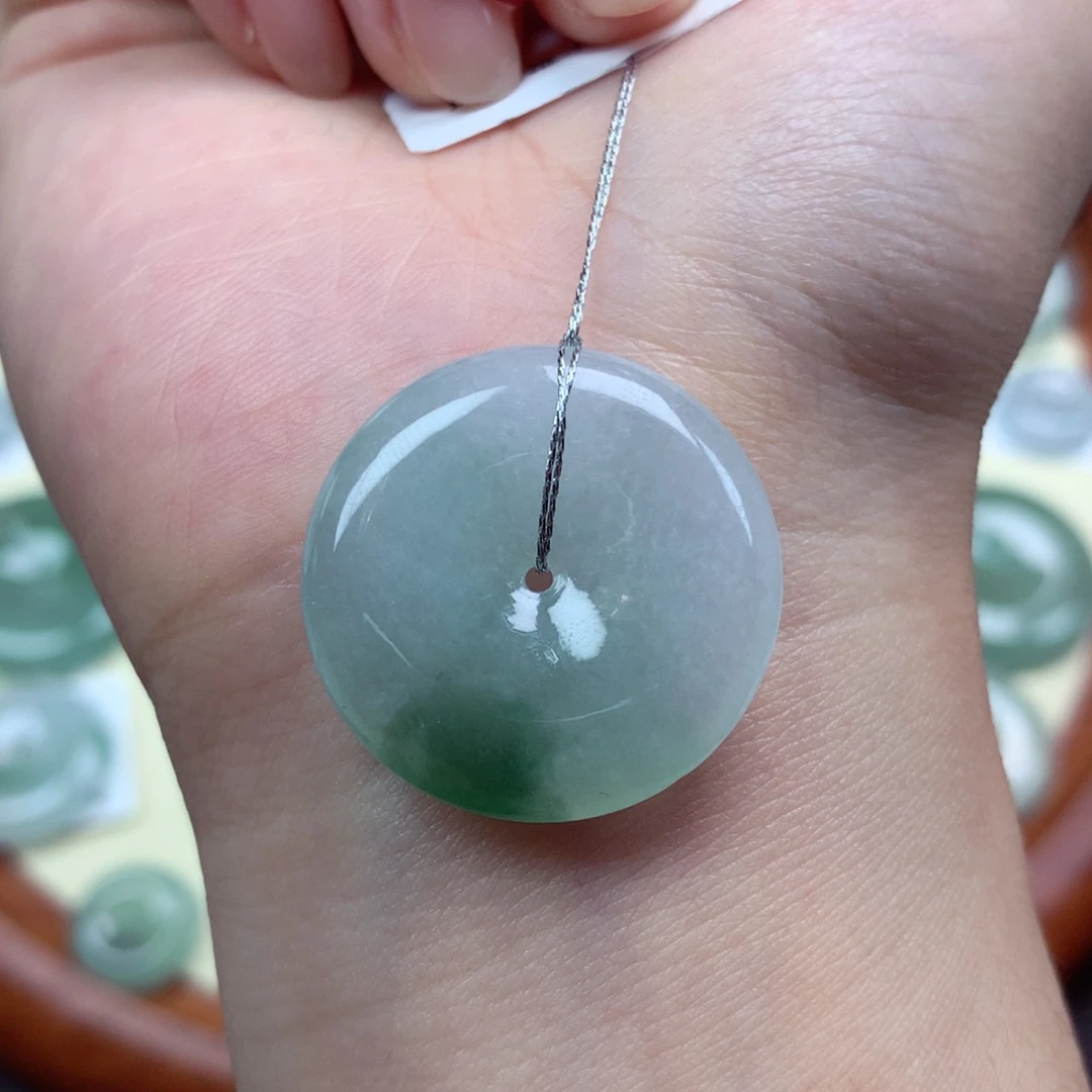 翡翠未镶嵌颈饰吊坠26/5.3mm